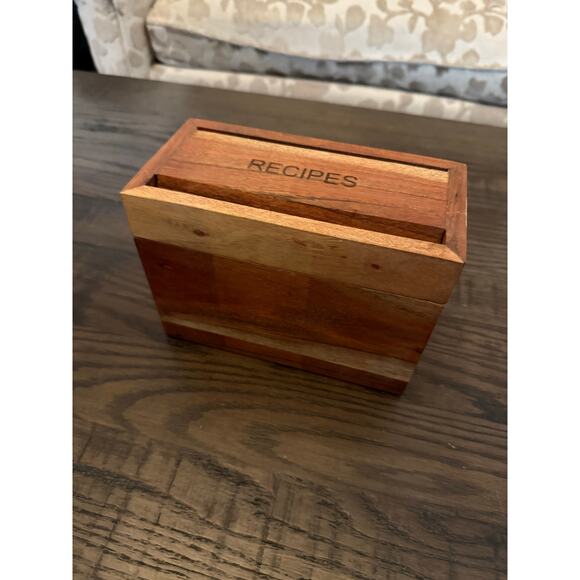 Vintage Wood Recipe Box with Recipe Rest – 4x6 Recipe Card Holder - Picture 2 of 8